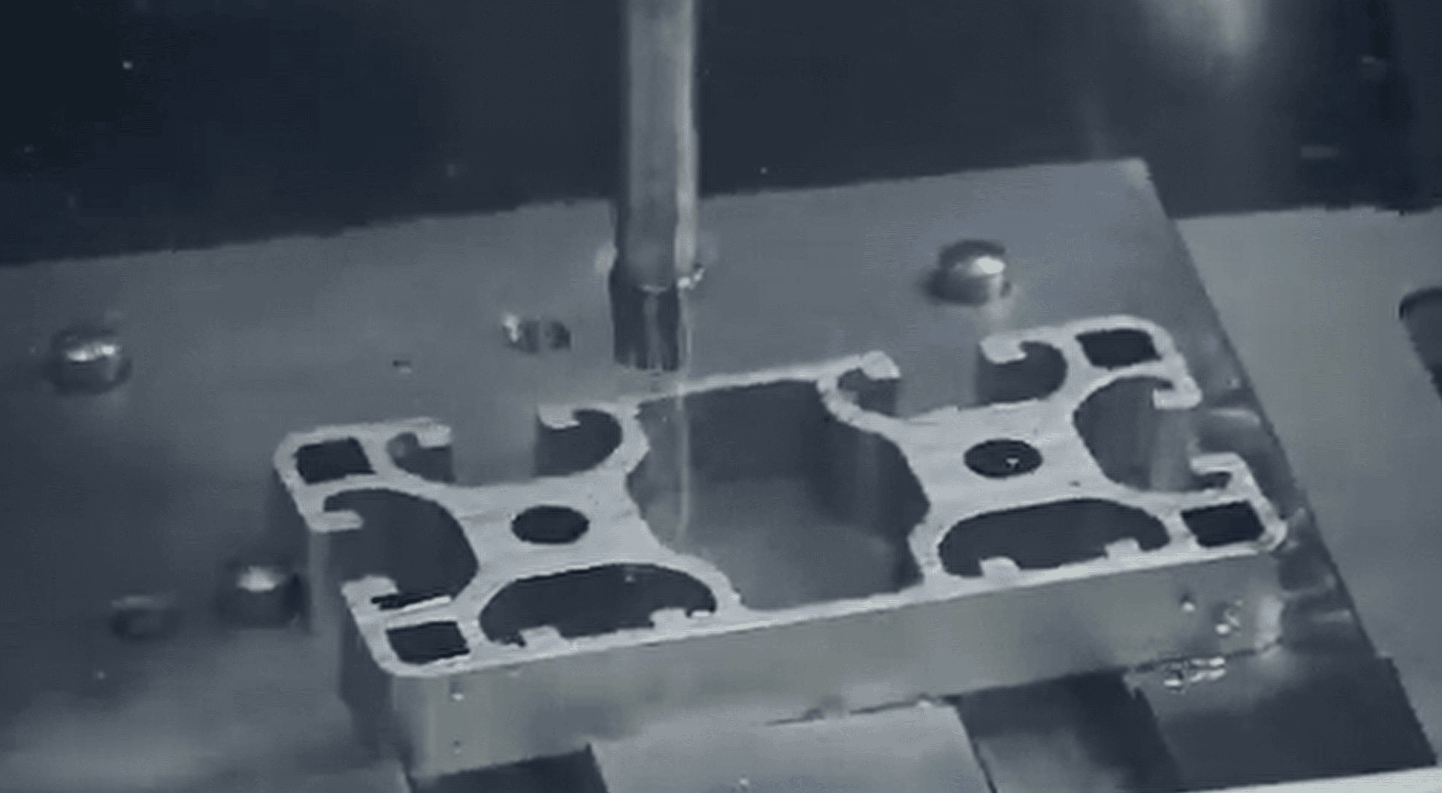 ultrasonic deburring